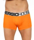Slim fit boxer, vücut hatlarını mükemmel şekilde ortaya çıkaran tasarımıyla şıklık sağlar.